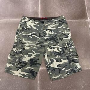 Vintage camo cargo shorts camouflage